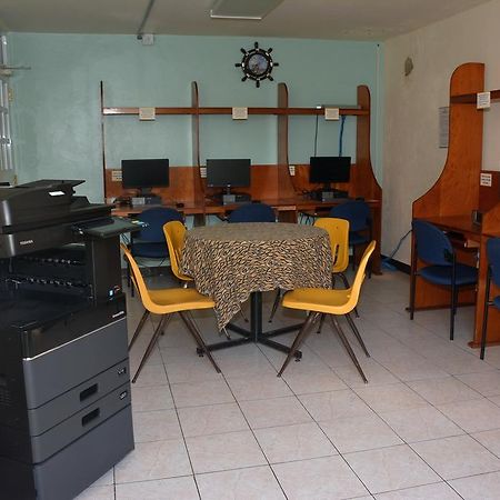 Hostal Universitario 圣赫尔曼 外观 照片