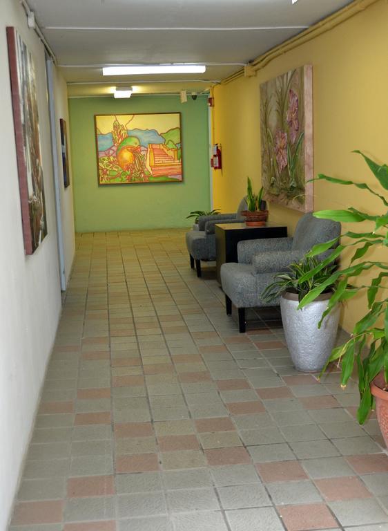 Hostal Universitario 圣赫尔曼 外观 照片
