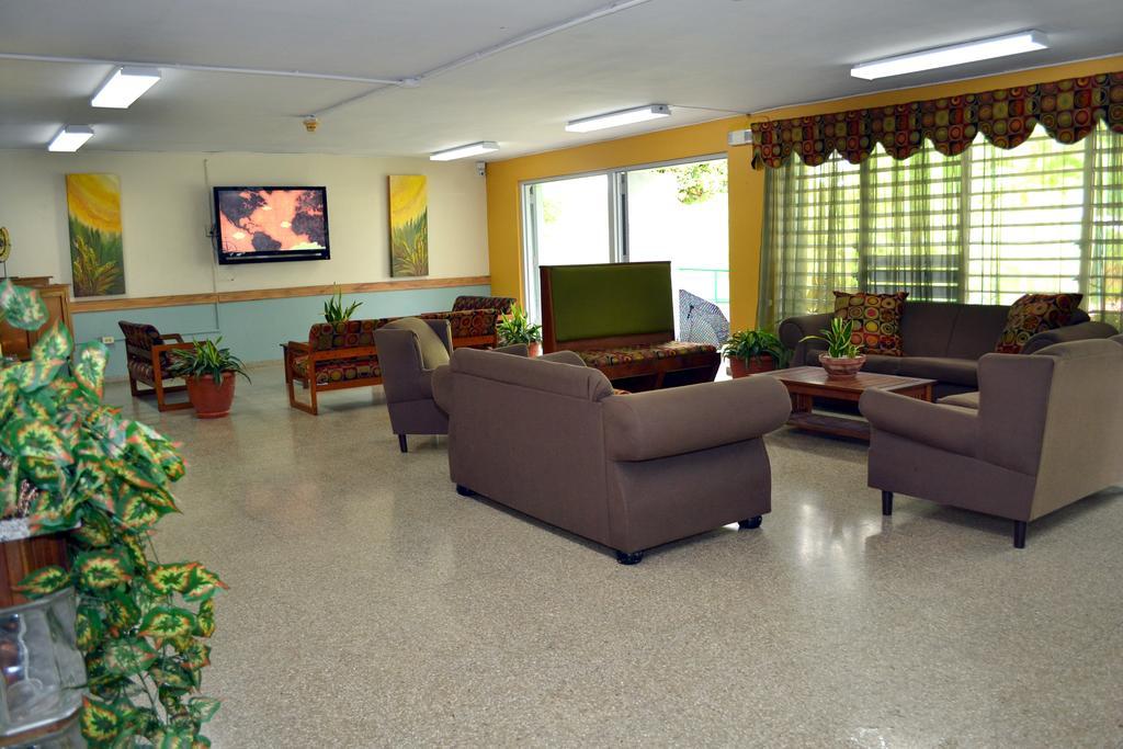 Hostal Universitario 圣赫尔曼 外观 照片